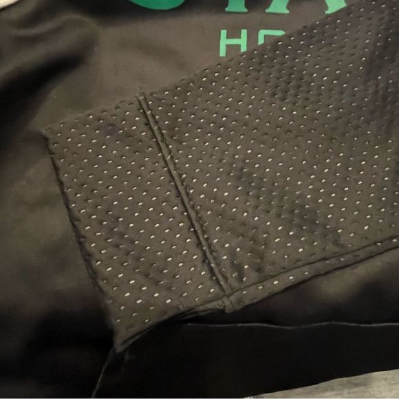 NHL Dallas Stars Hockey Officially Licensed Boys Black Green Hoodie Small. NEW! - Picture 3 of 8